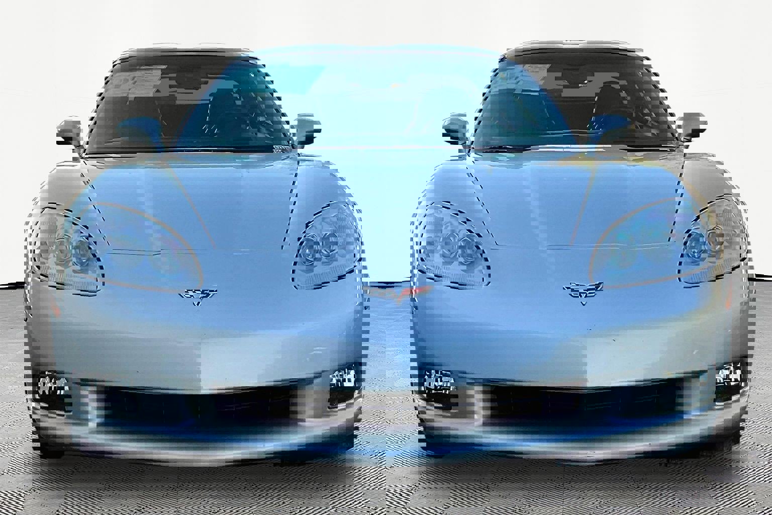 Used 2005 Chevrolet Corvette Coupe w/ Preferred Equipment Group image 2