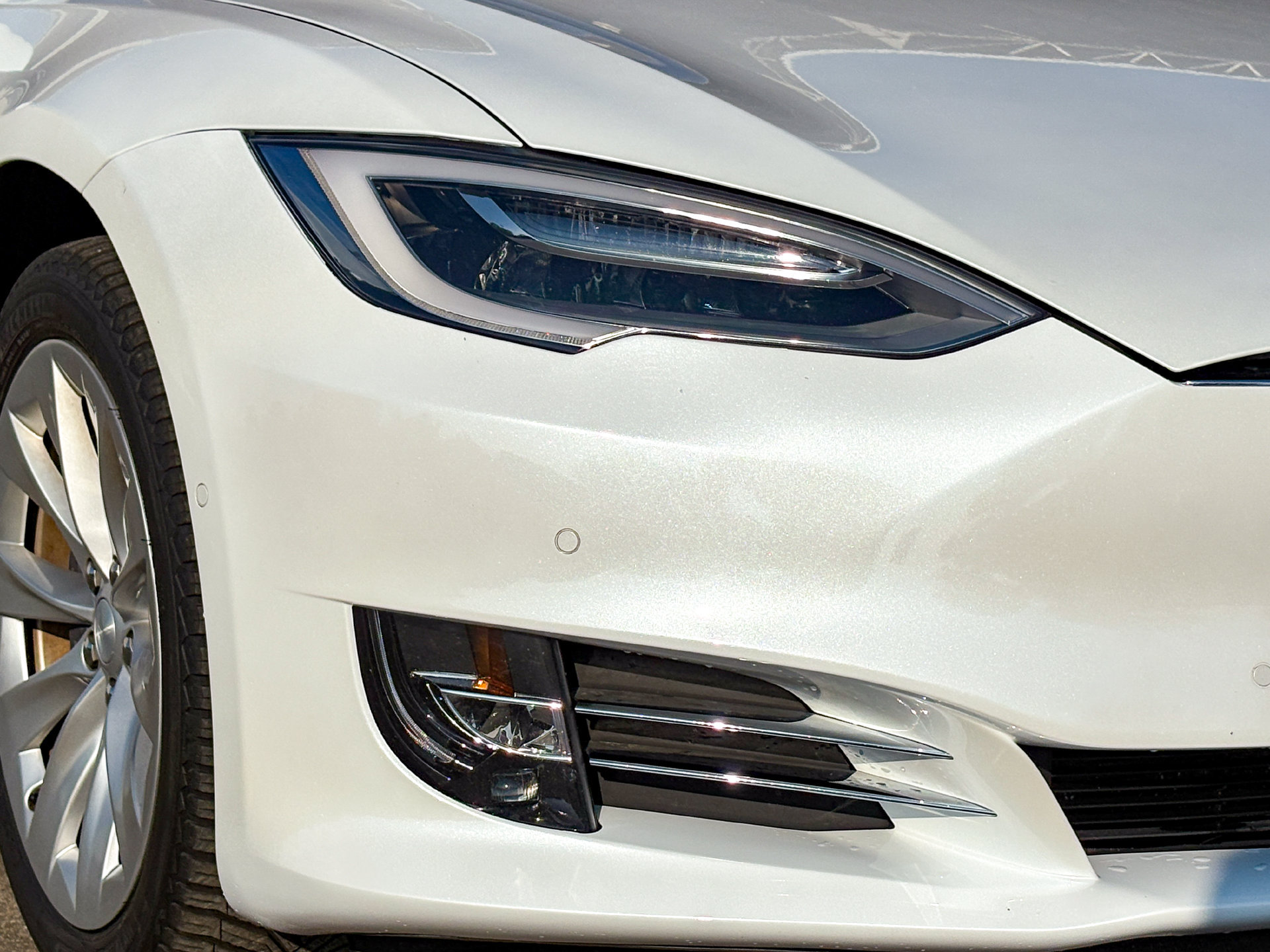 Used 2020 Tesla Model S Long Range Plus AWD/4WD image 3