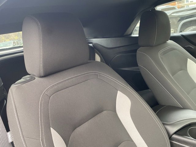 Used 2021 Chevrolet Camaro LT w/ RS Package image 33