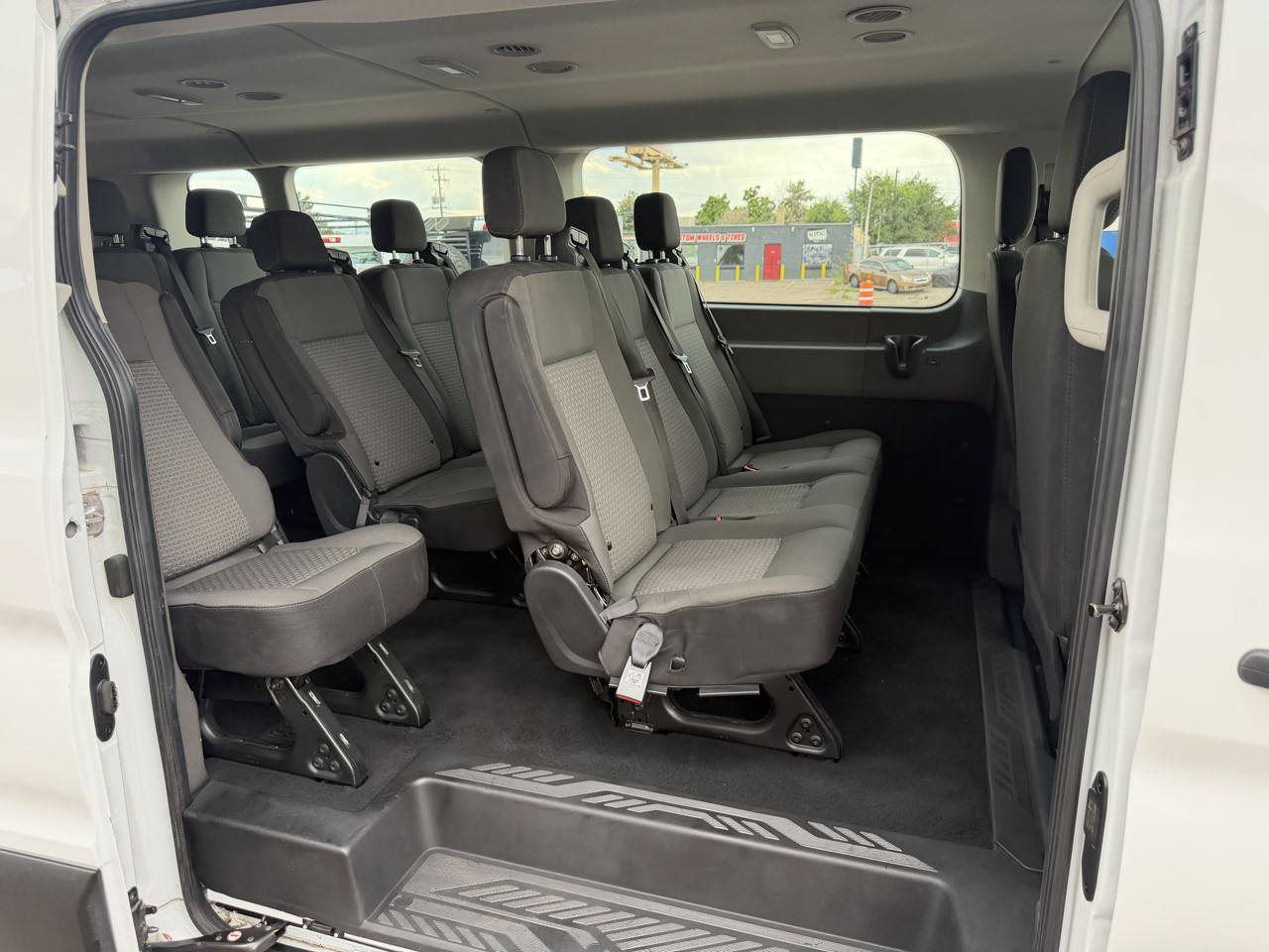 Used 2024 Ford Transit 350 XLT RWD image 26