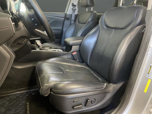 Used 2020 Hyundai Santa Fe Limited AWD/4WD image 4
