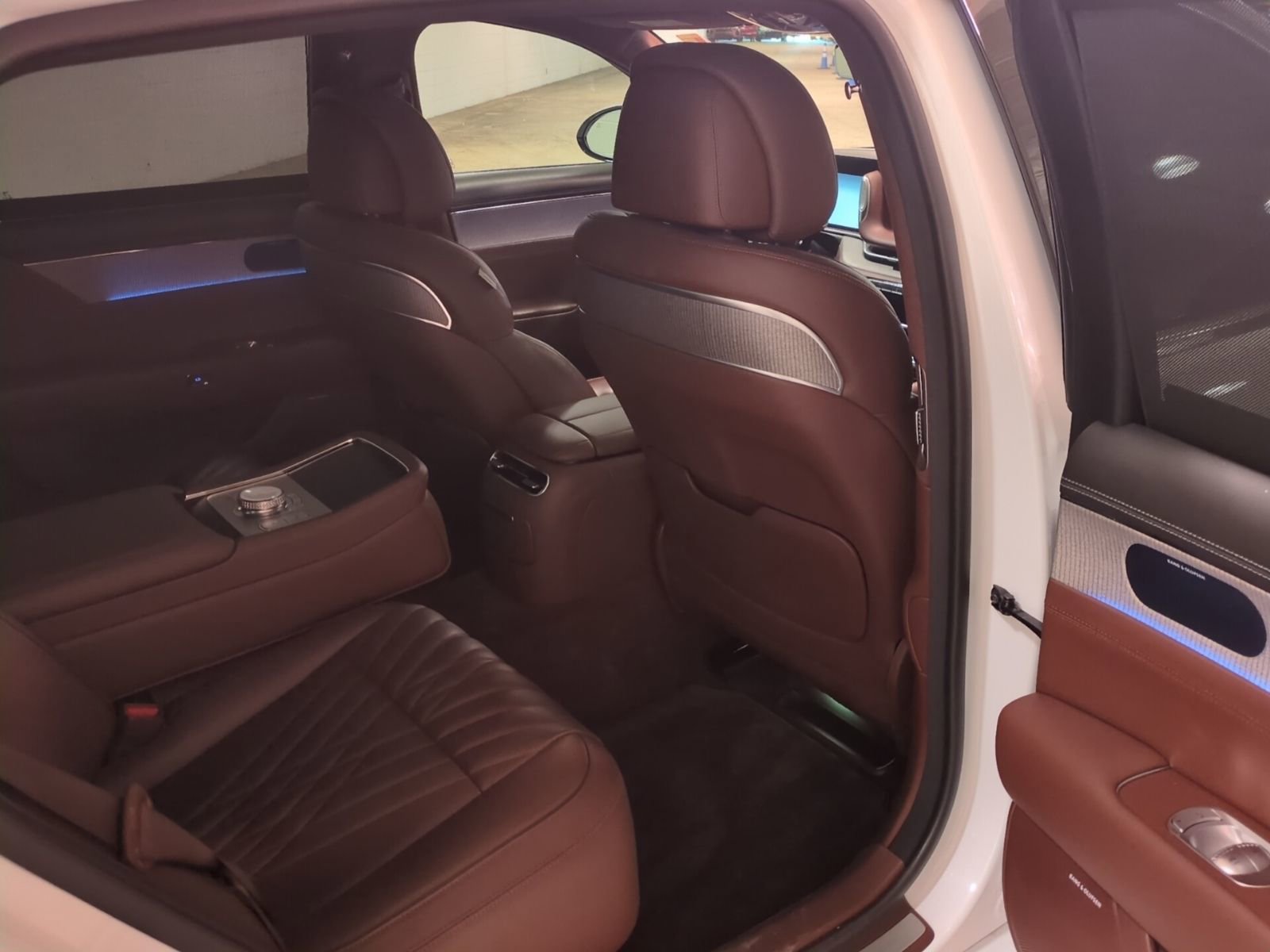 Used 2023 Genesis G90 3.5T image 11