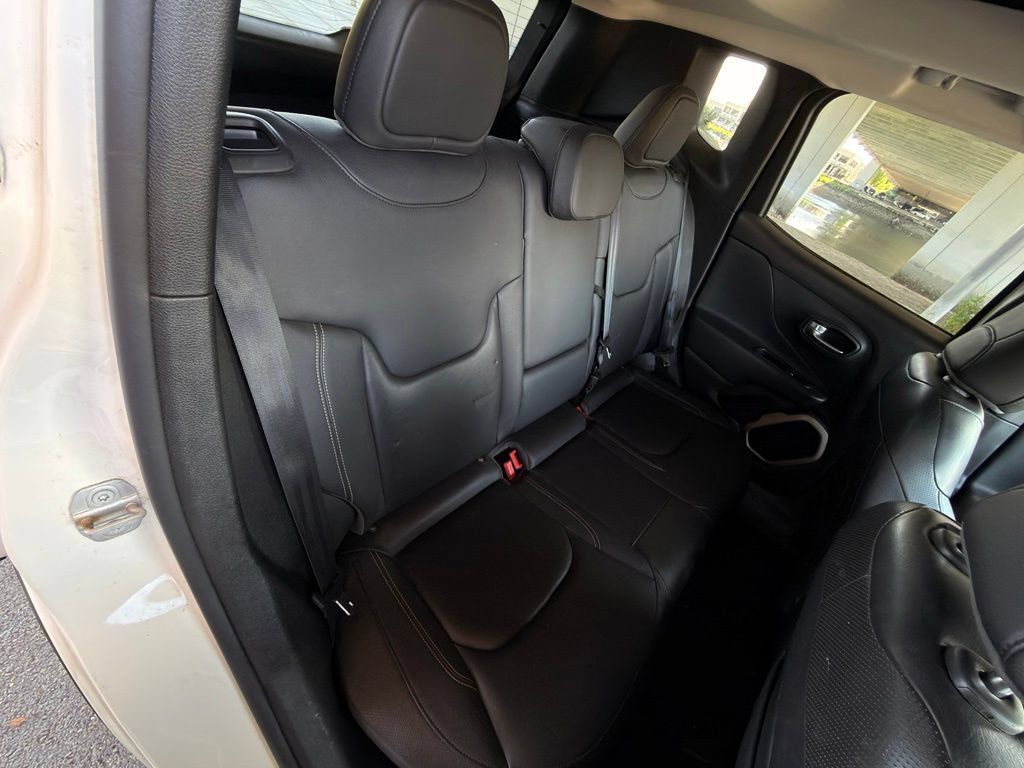 Used 2016 Jeep Renegade Limited AWD/4WD image 35