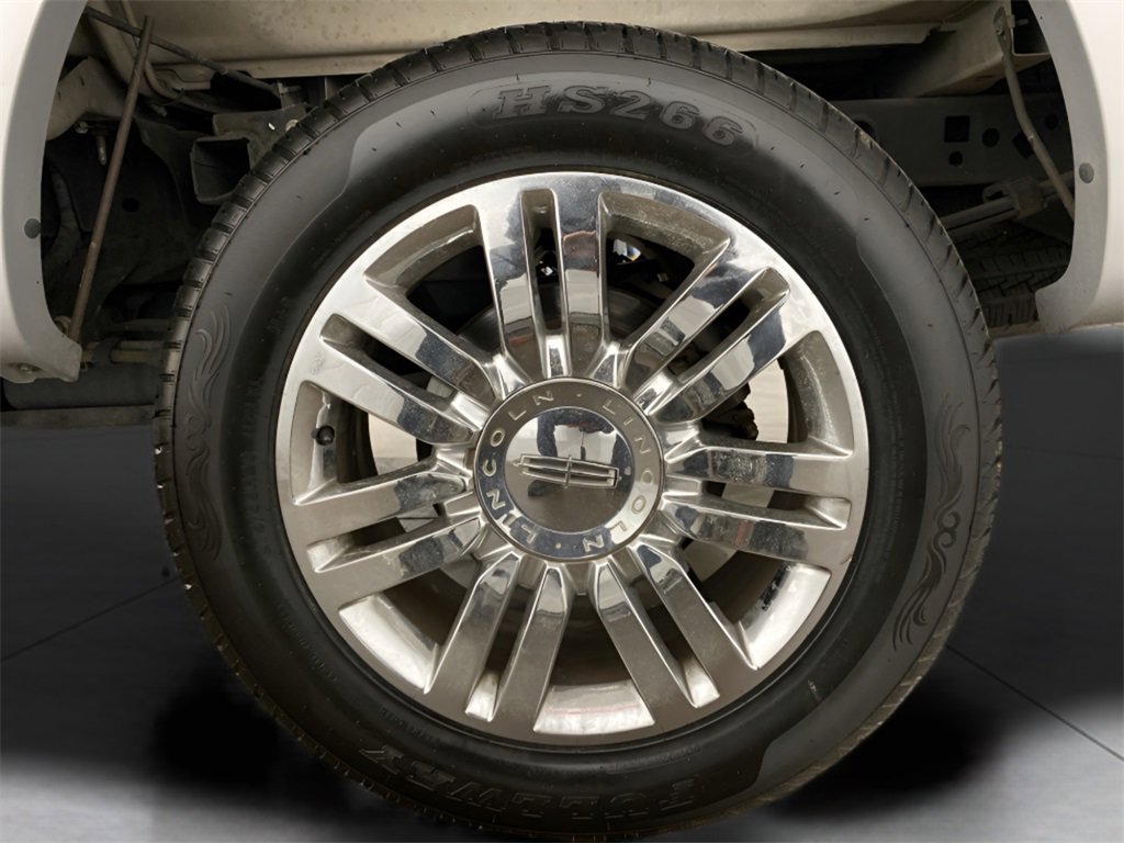 Used 2008 Lincoln Mark LT 4x4 image 21