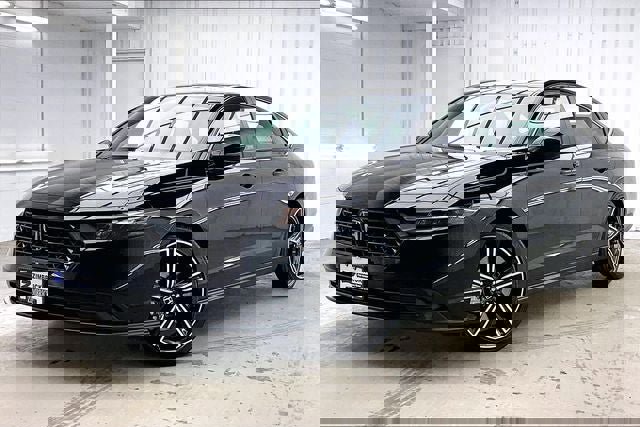 Certified 2025 Honda Accord Sport image 2