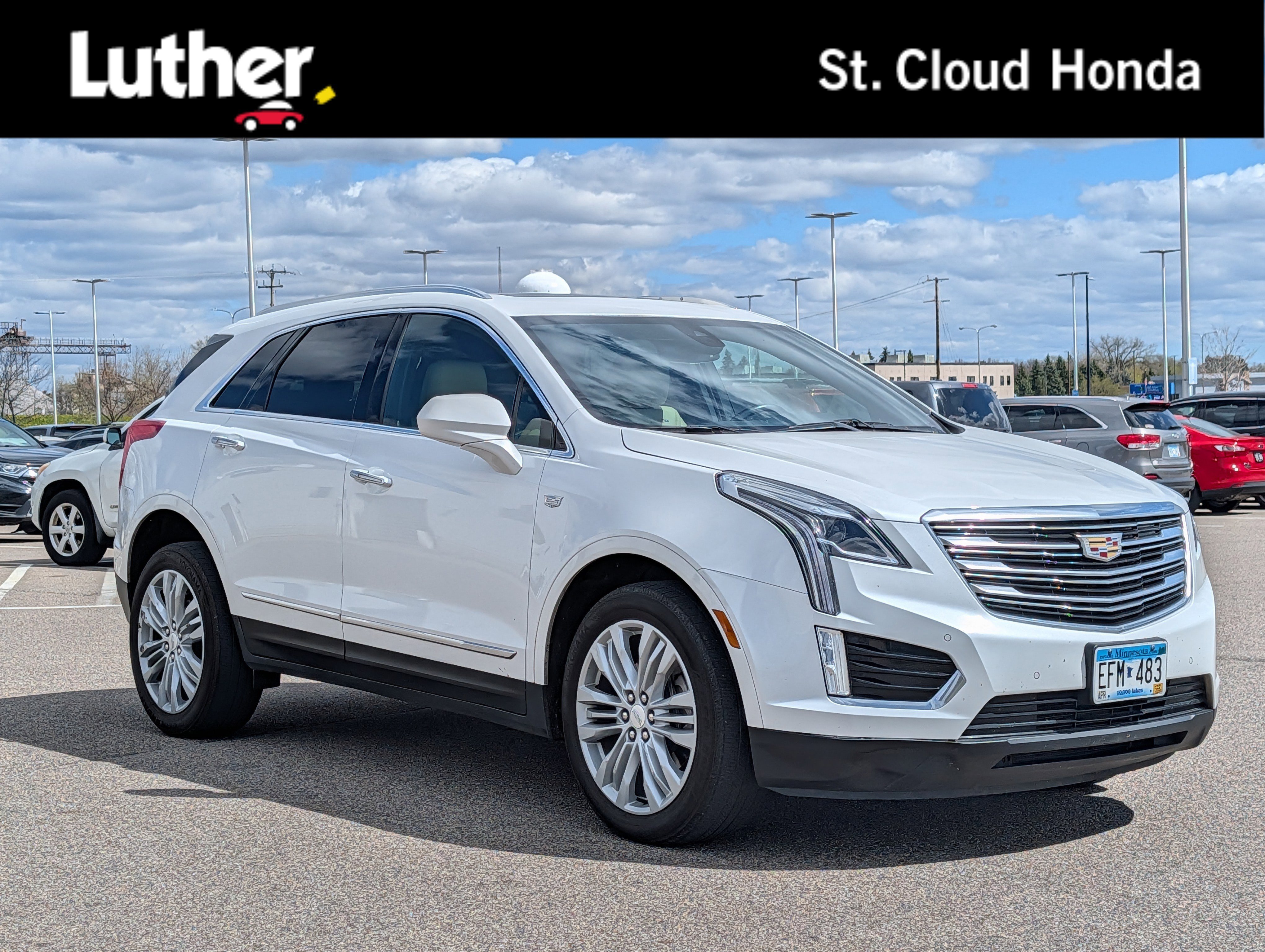 Used 2019 Cadillac XT5 Premium Luxury AWD/4WD image 1