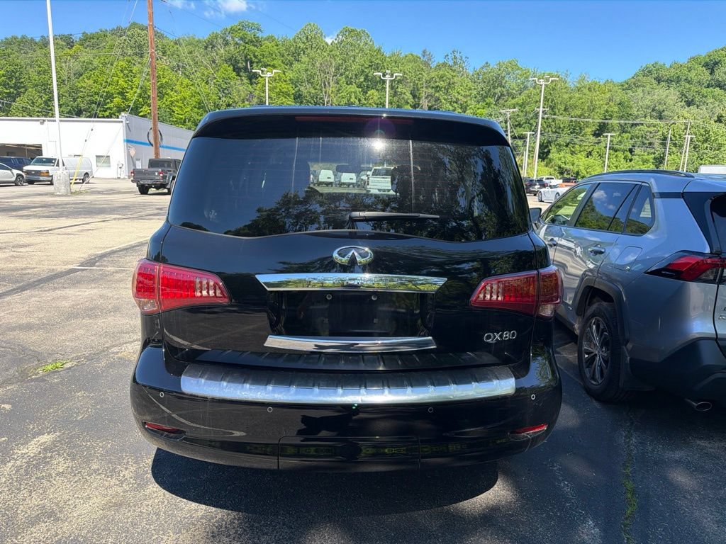 Used 2016 INFINITI QX80 4WD w/ Signature Edition Package image 11