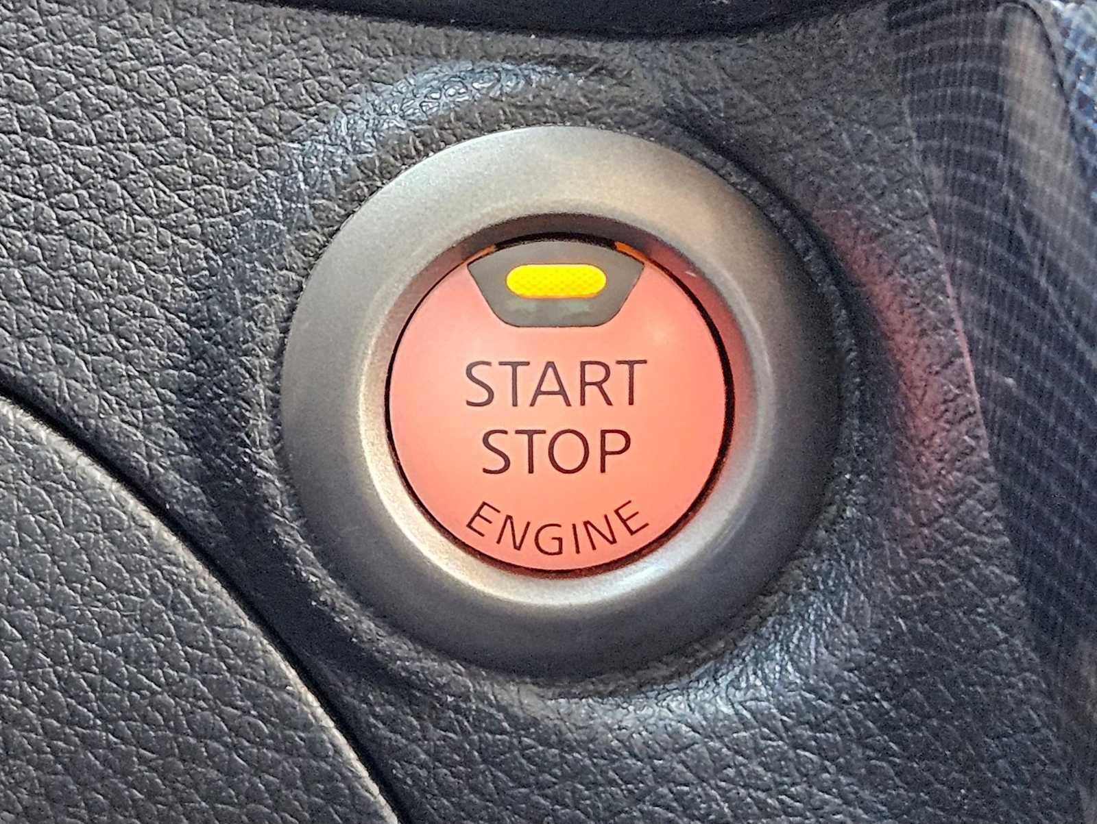 Used 2017 Nissan Sentra SR image 21