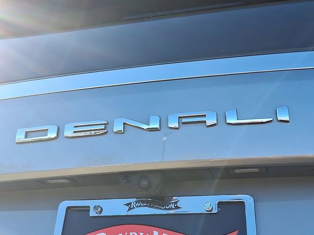 Used 2025 GMC Yukon XL Denali image 33