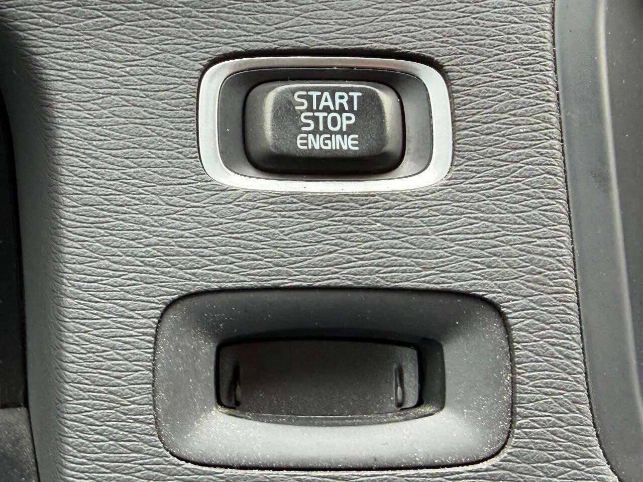 Used 2013 Volvo S60 T5 image 11