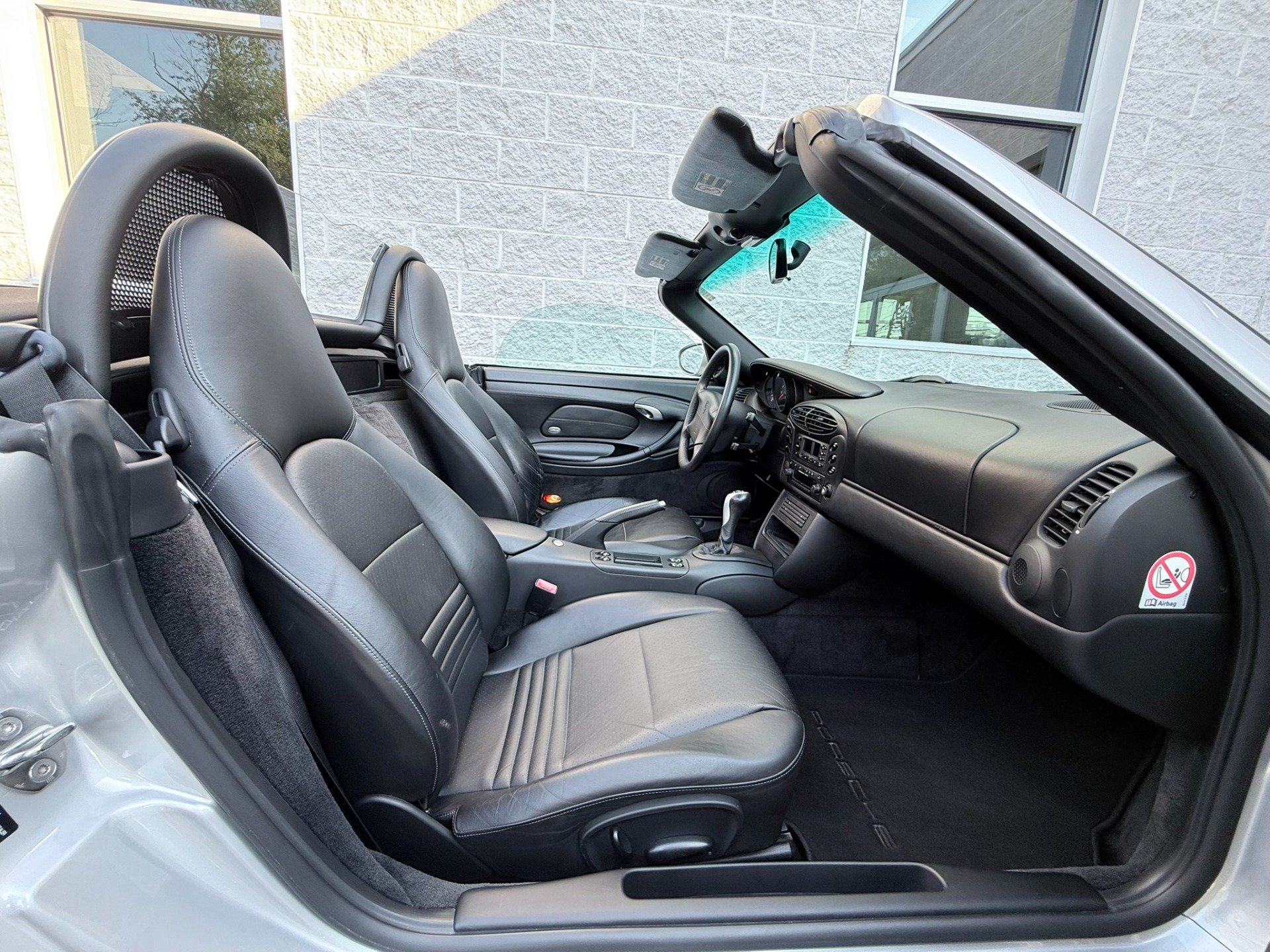 Used 2000 Porsche Boxster RWD image 30