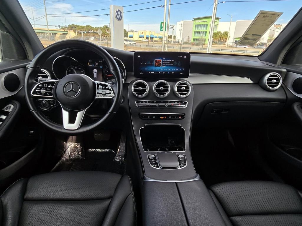 Used 2021 Mercedes-Benz GLC 300 image 11