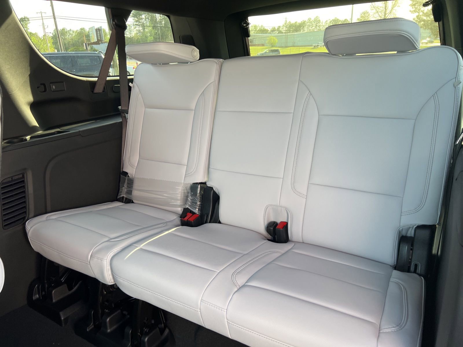 New 2026 Chevrolet Suburban Premier image 26