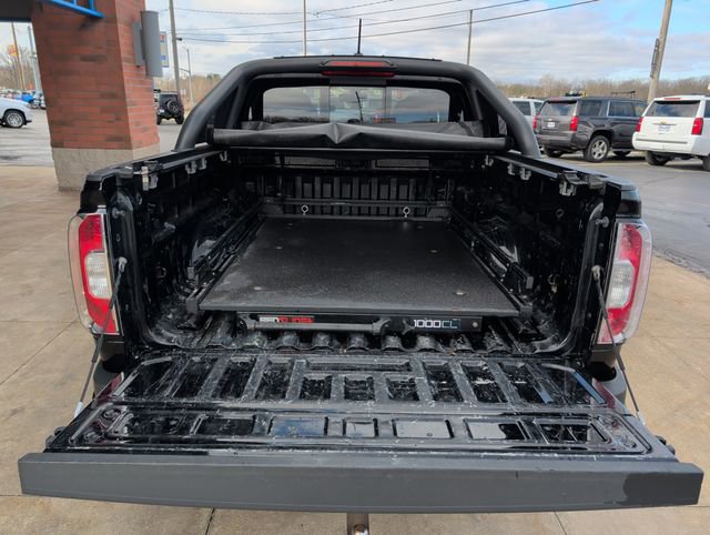 Used 2017 GMC Canyon SLE w/ All Terrain Package AWD/4WD image 9