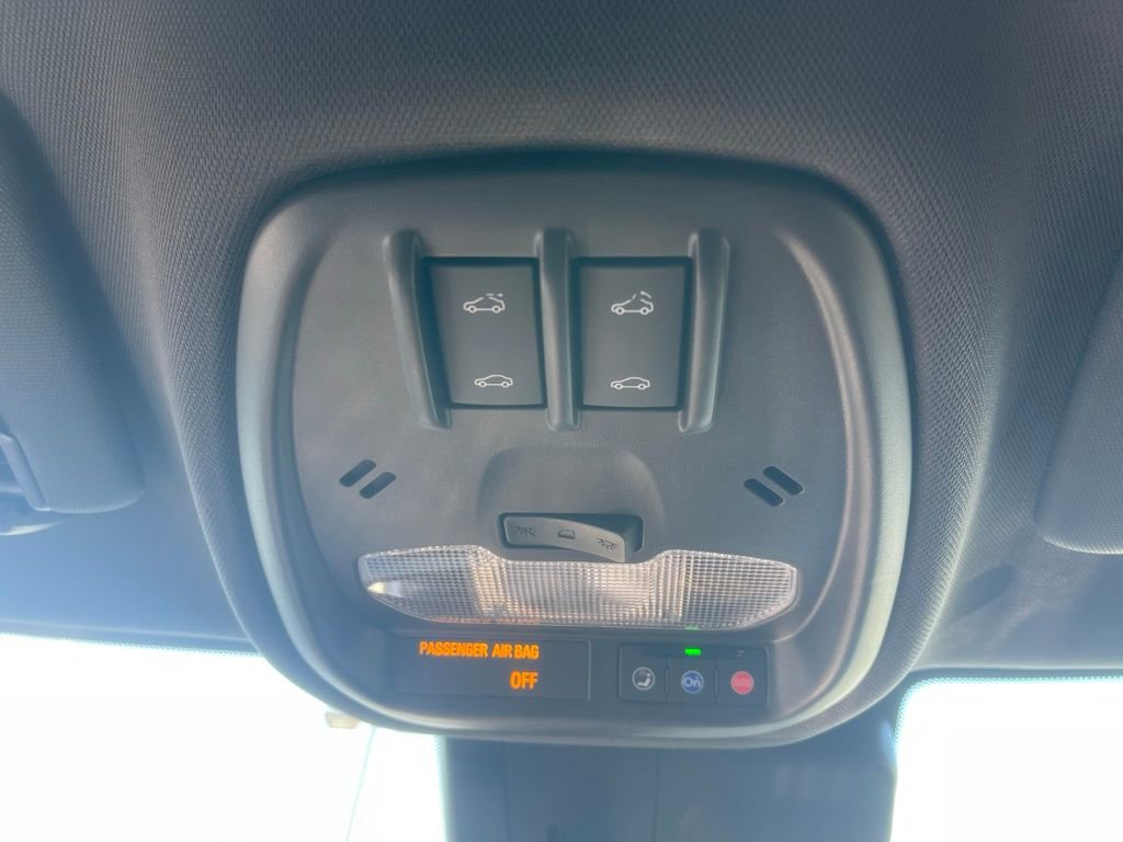 New 2026 Chevrolet Trax RS w/ Sunroof Package image 17