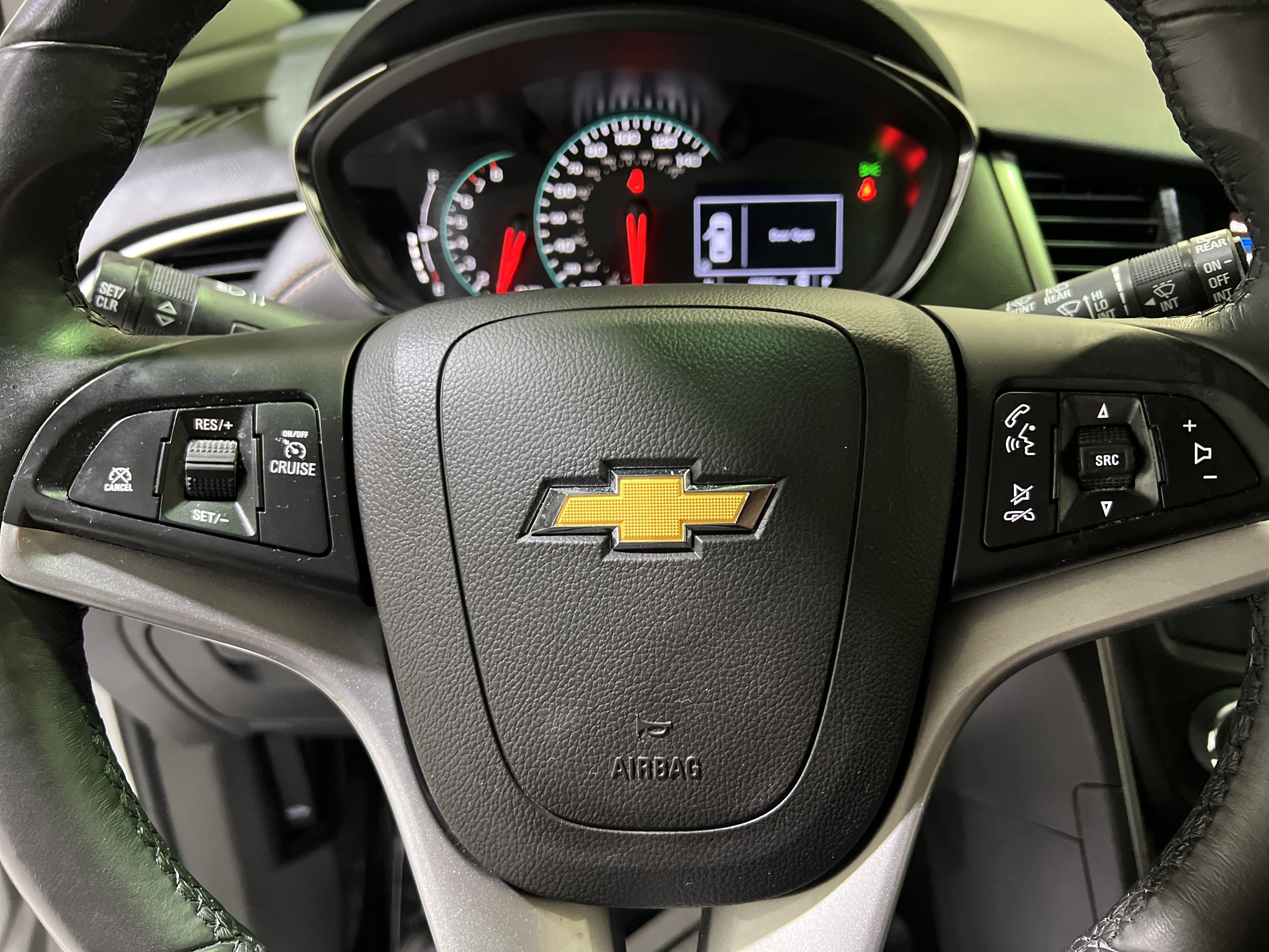 Certified 2020 Chevrolet Trax LT w/ LT Convenience Package image 22