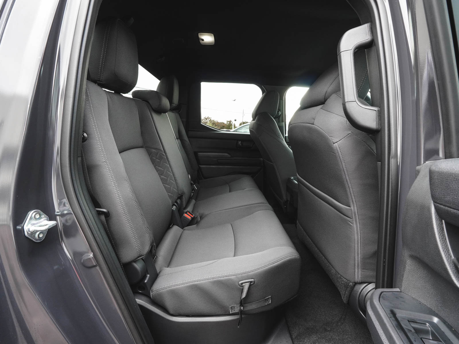 Used 2025 Toyota Tacoma SR5 image 31