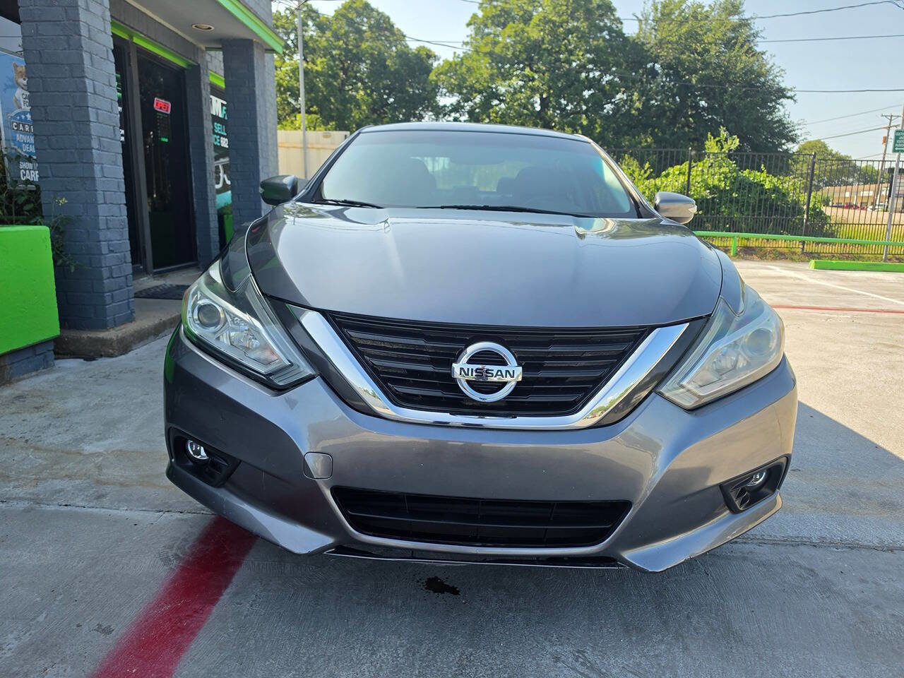 Used 2016 Nissan Altima 2.5 SL w/ 2.5 Technology Package FWD image 8