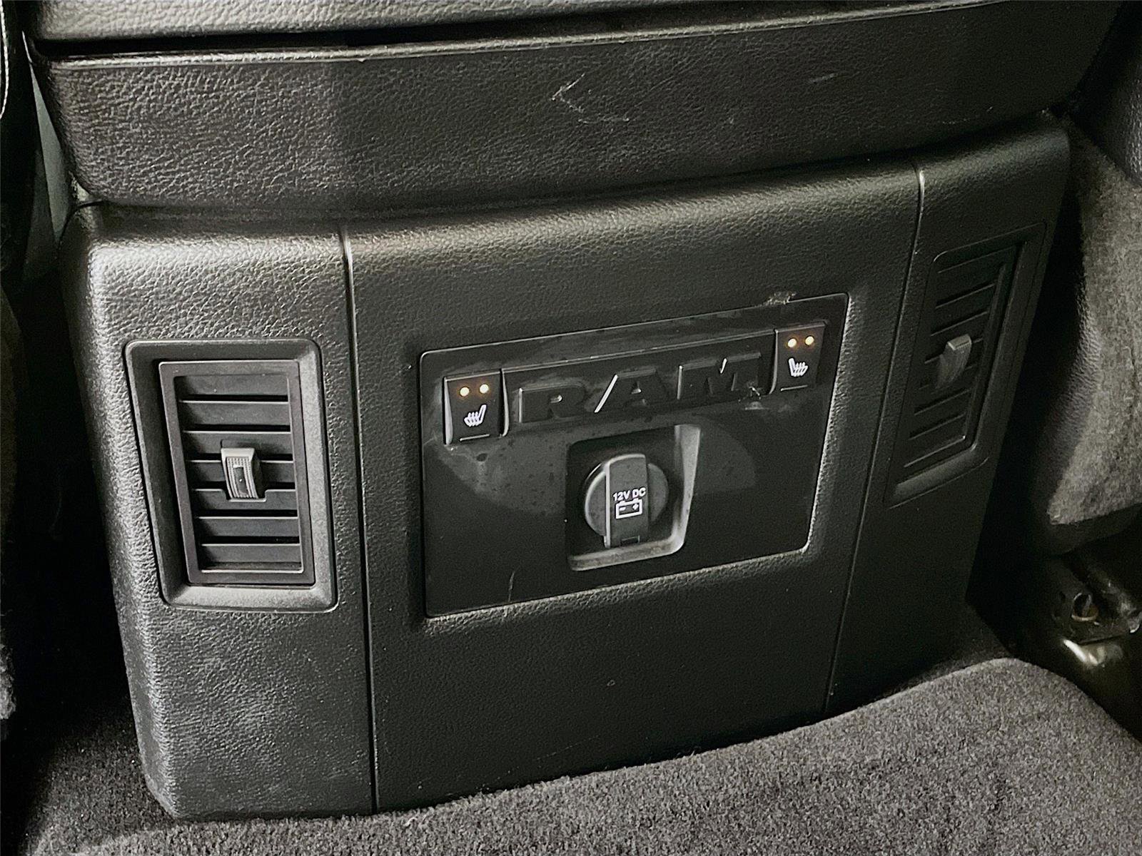 Used 2018 RAM 2500 Laramie w/ Convenience Group image 30