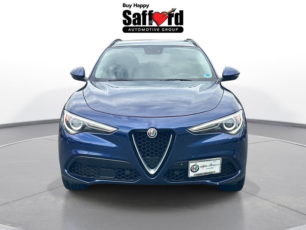 Used 2018 Alfa Romeo Stelvio Sport w/ Quick Order Package 22J Sport AWD/4WD image 8