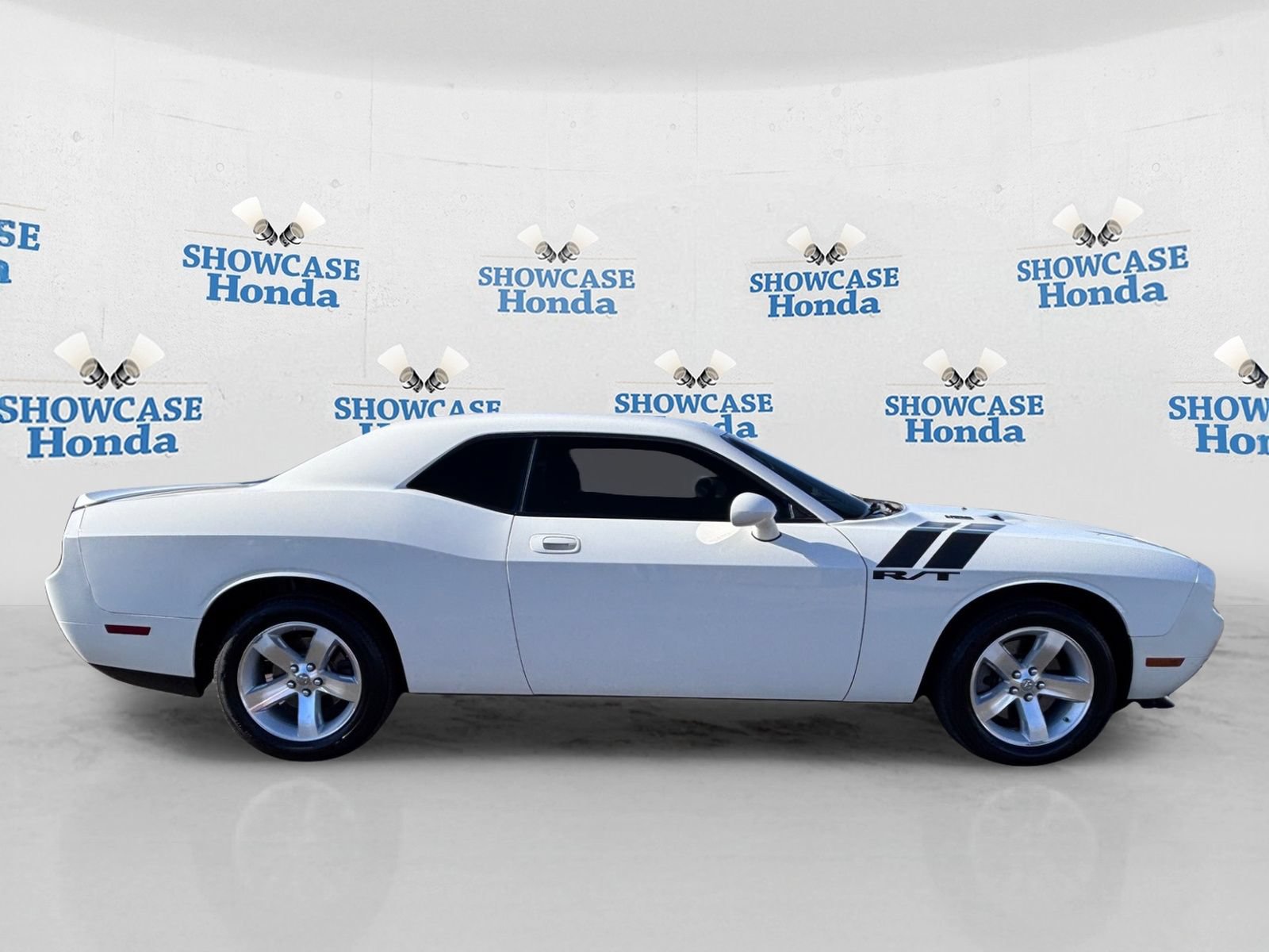 Used 2009 Dodge Challenger R/T RWD image 9