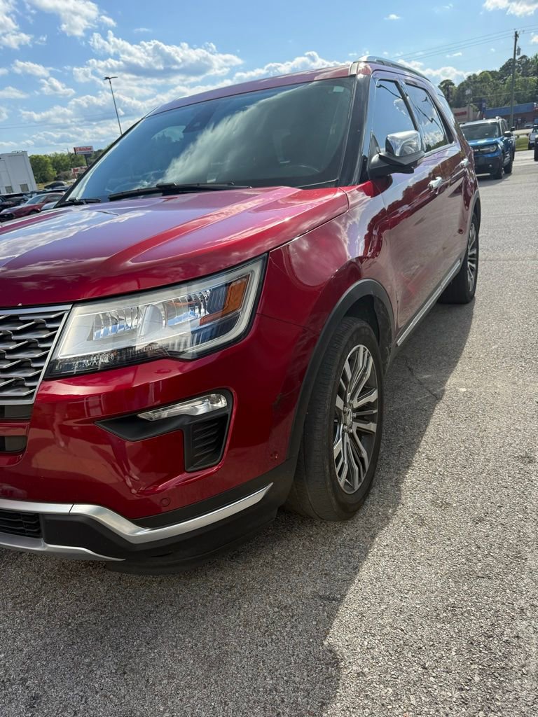 Used 2018 Ford Explorer Platinum AWD/4WD image 1