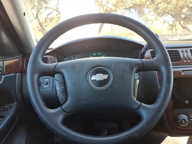 Used 2012 Chevrolet Impala Police FWD image 17