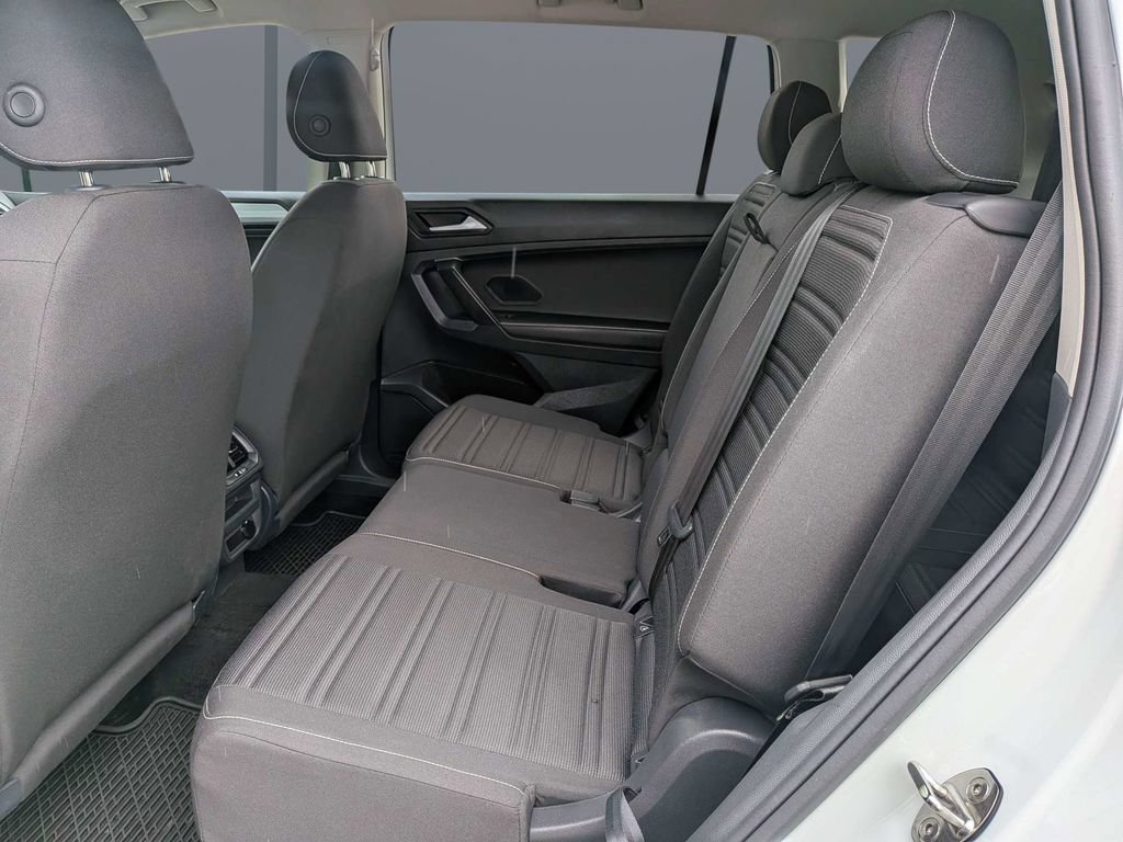 Used 2024 Volkswagen Tiguan S FWD image 17