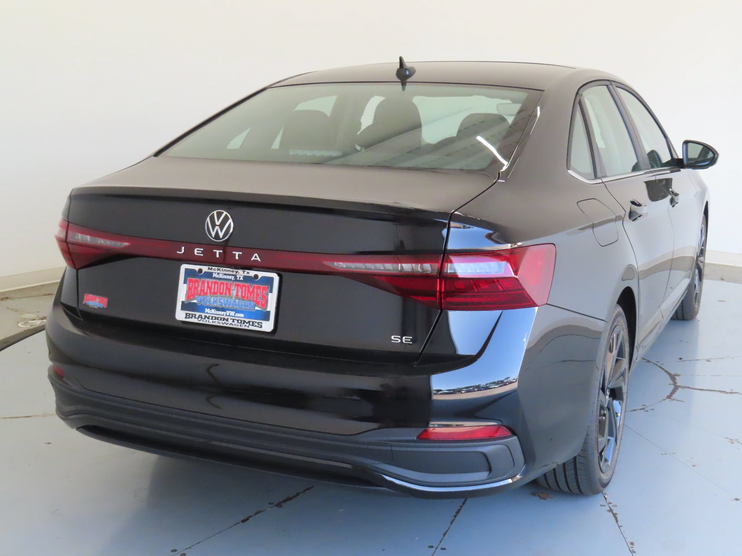 New 2026 Volkswagen Jetta SE FWD image 3
