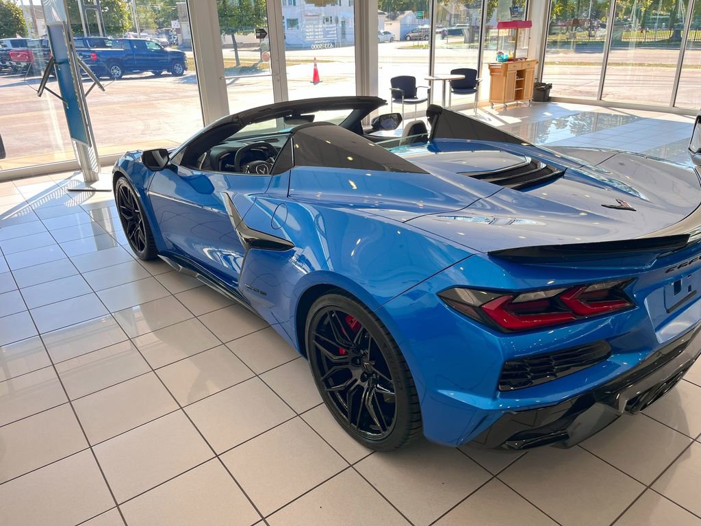 Used 2024 Chevrolet Corvette Z06 w/ Battery Protection Package image 12