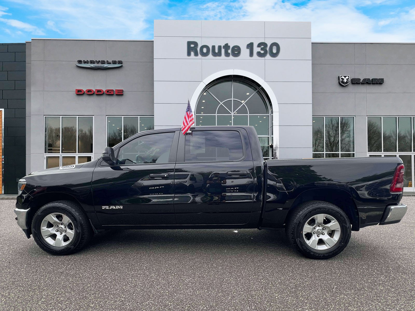Used 2023 RAM 1500 Big Horn AWD/4WD image 5