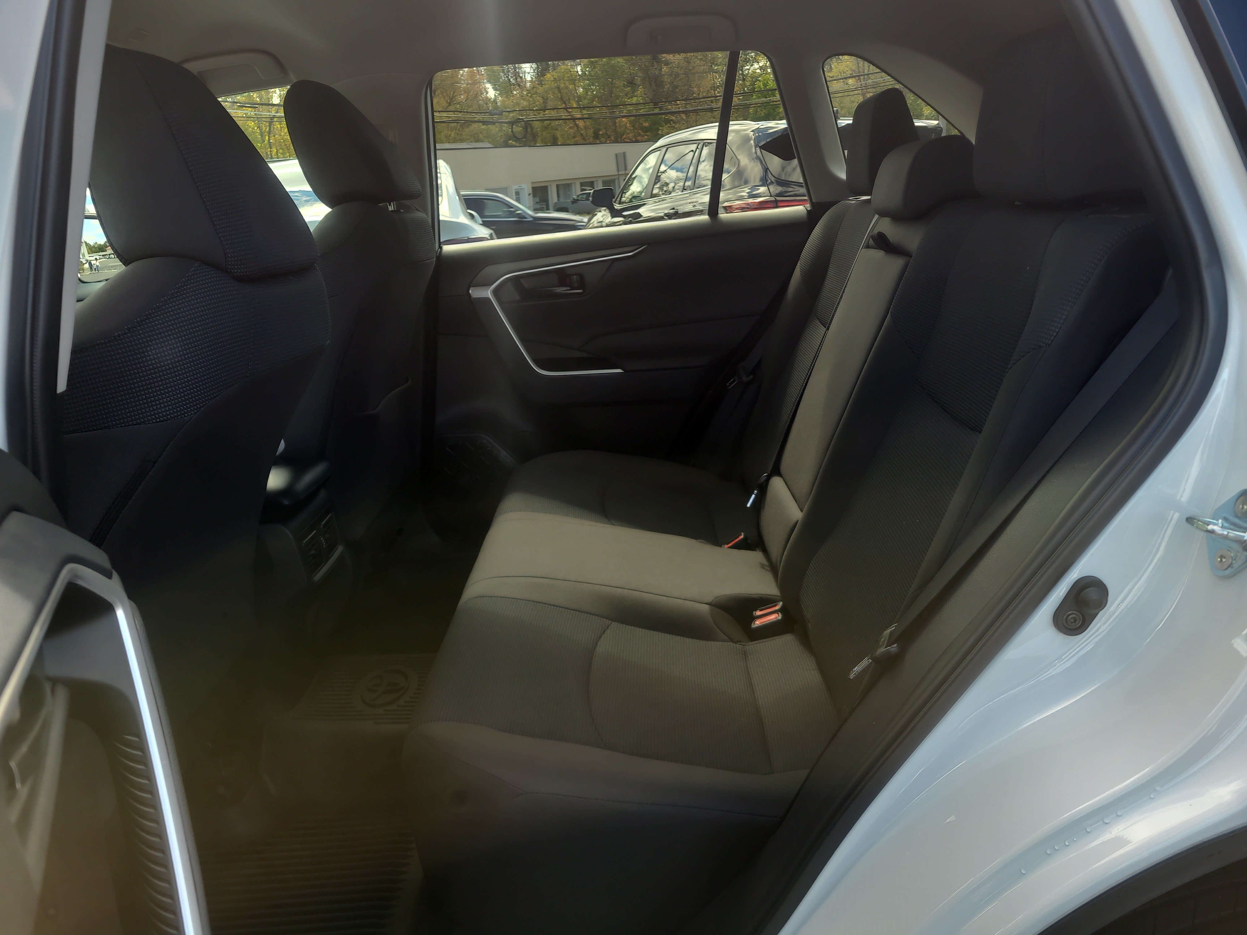 Certified 2025 Toyota RAV4 LE AWD/4WD image 27
