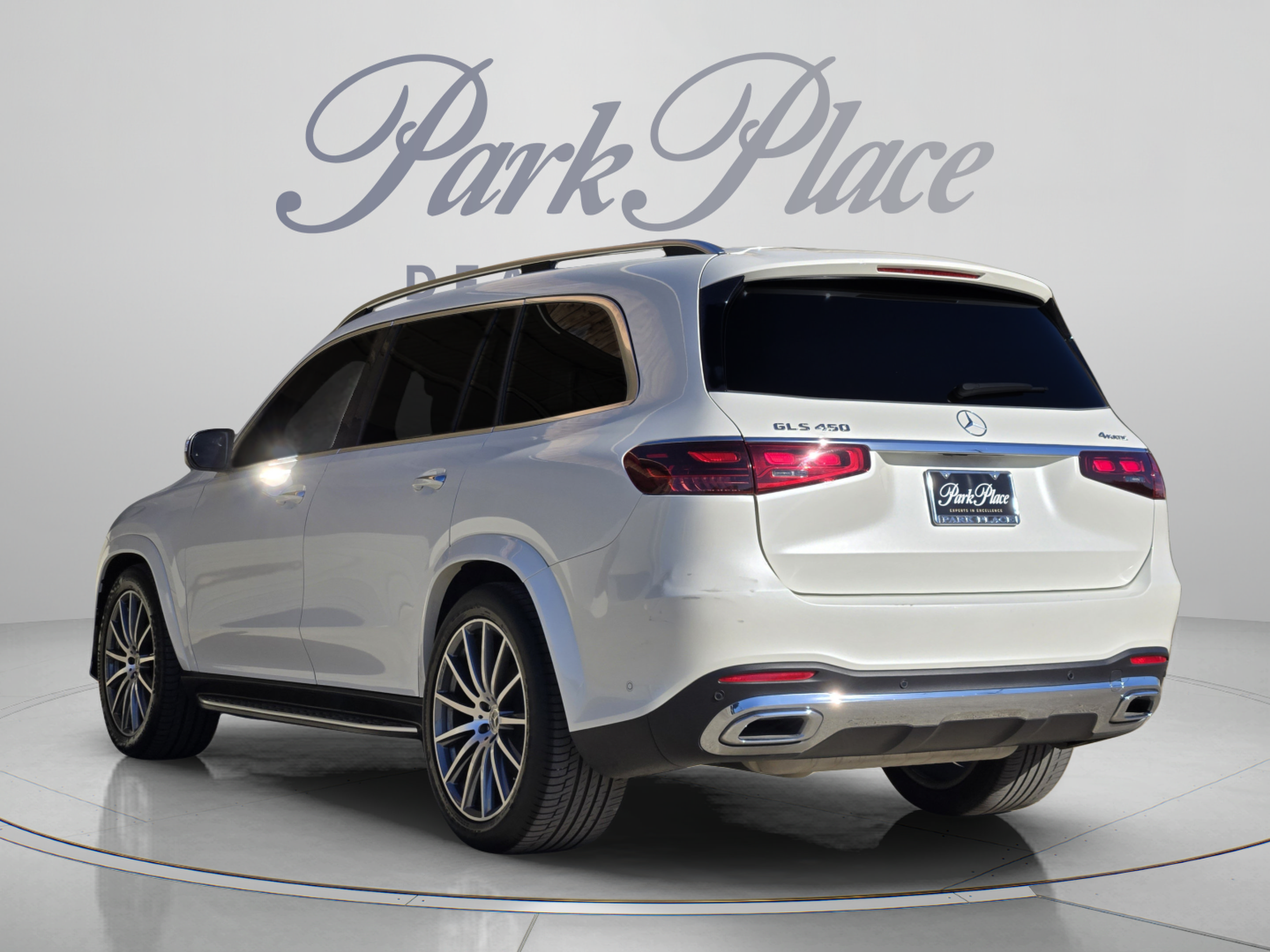 Certified 2024 Mercedes-Benz GLS 450 4MATIC image 3