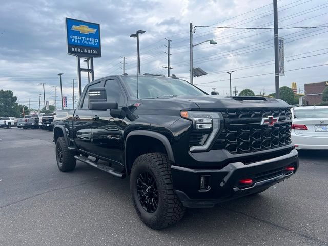 Used 2024 Chevrolet Silverado 2500 ZR2 w/ Technology Package AWD/4WD image 1