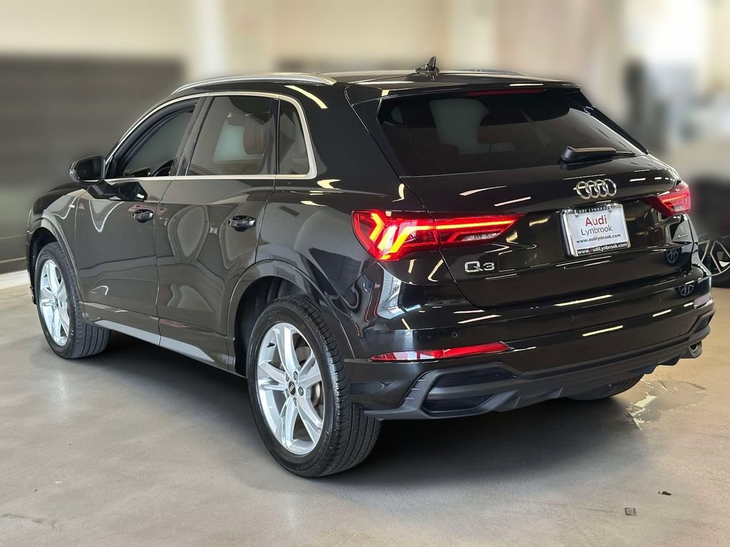 Used 2023 Audi Q3 2.0T Premium w/ Convenience Package AWD/4WD image 6
