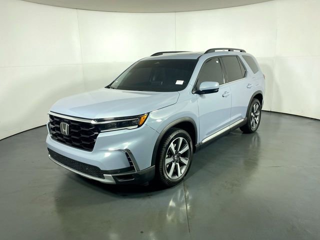 Used 2024 Honda Pilot Touring image 2