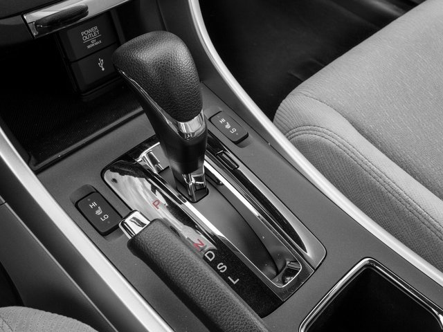 Used 2015 Honda Accord LX image 13