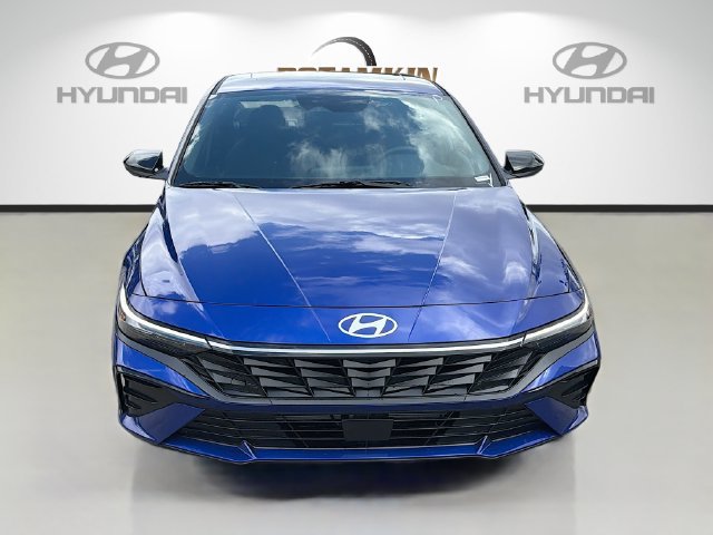 New 2026 Hyundai Elantra SEL Sport Premium FWD image 2