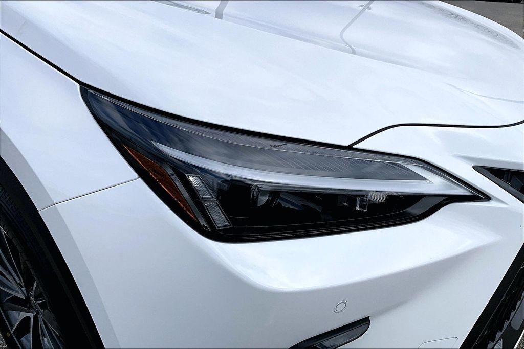 Used 2026 Lexus NX 350 350 Base w/ Accessory Package (Z1) image 40