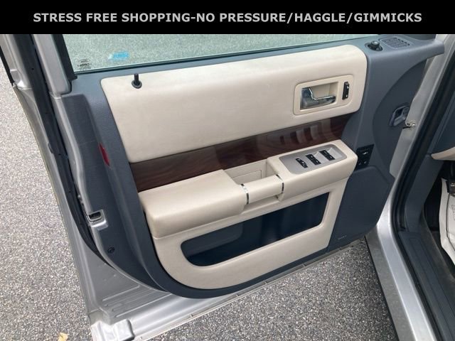 Used 2009 Ford Flex SEL image 15
