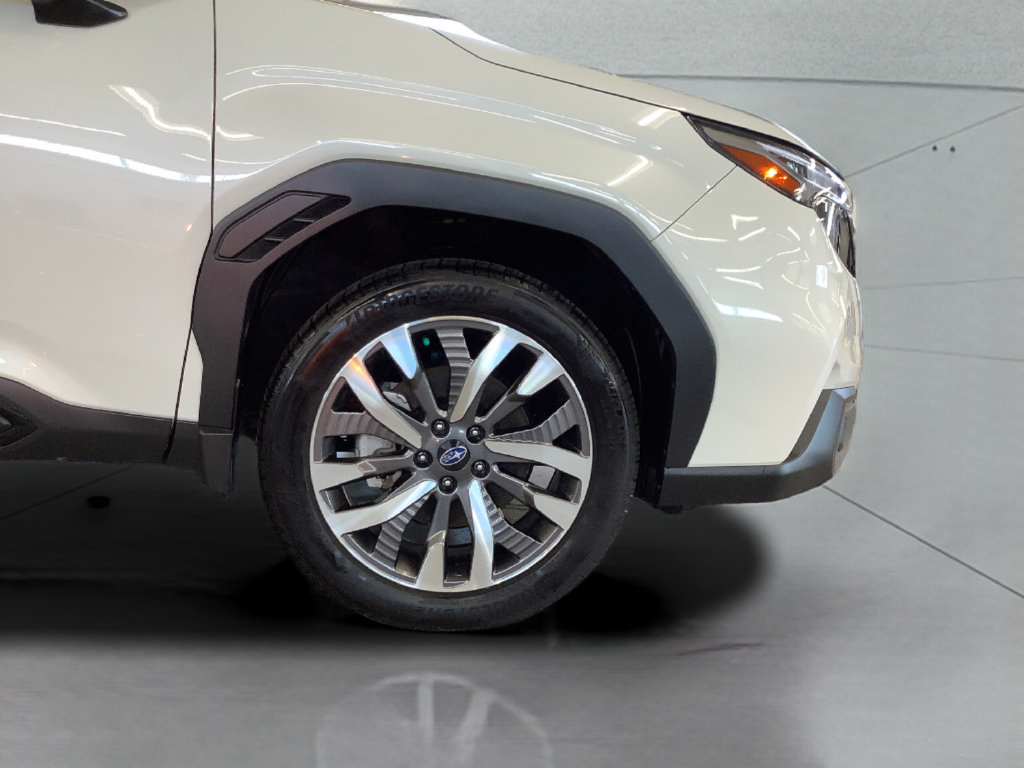 Certified 2026 Subaru Forester Touring AWD/4WD image 23