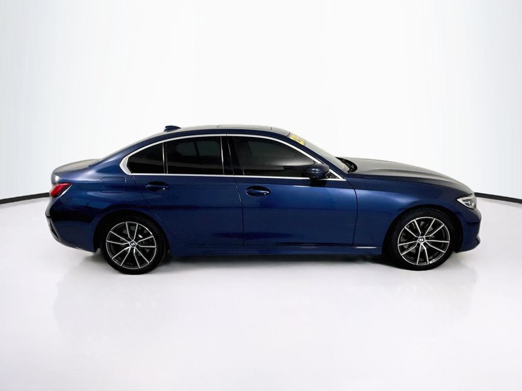 Used 2021 BMW 330i Sedan w/ Premium Package RWD image 4