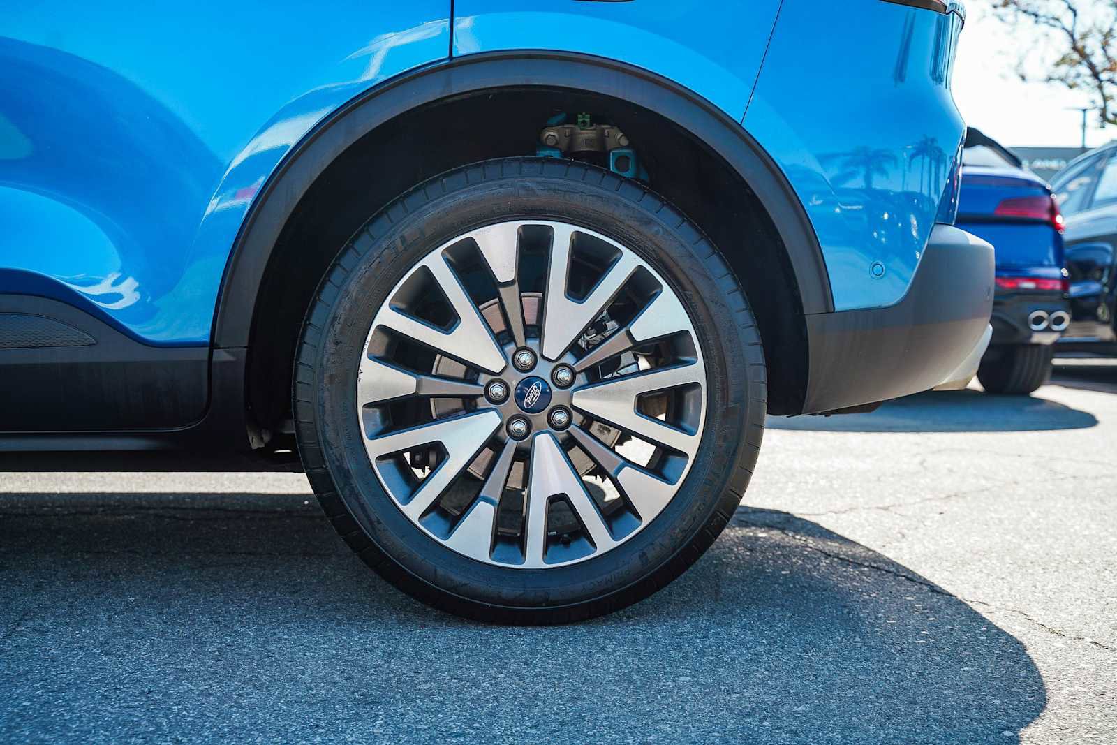 Used 2020 Ford Escape Titanium image 8