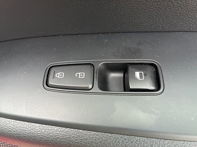 Used 2024 Kia Forte LXS w/ LXS Technology Package FWD image 23