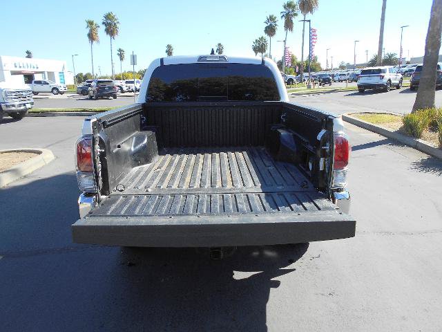 Used 2023 Toyota Tacoma TRD Off-Road AWD/4WD image 7