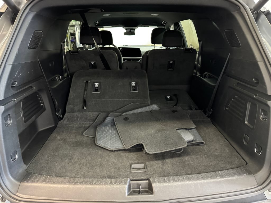 Used 2024 Chevrolet Traverse LT AWD/4WD image 7