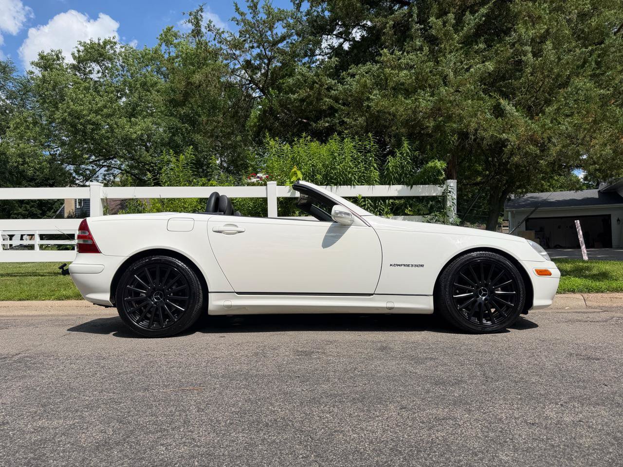 Used 2004 Mercedes-Benz SLK 230 image 17