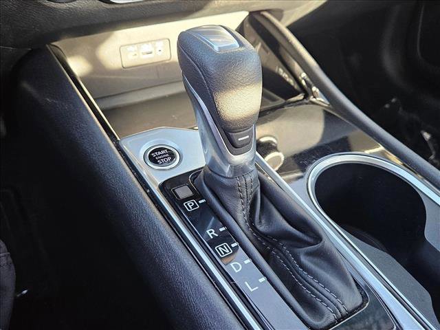 Used 2024 Nissan Altima 2.5 SV image 14