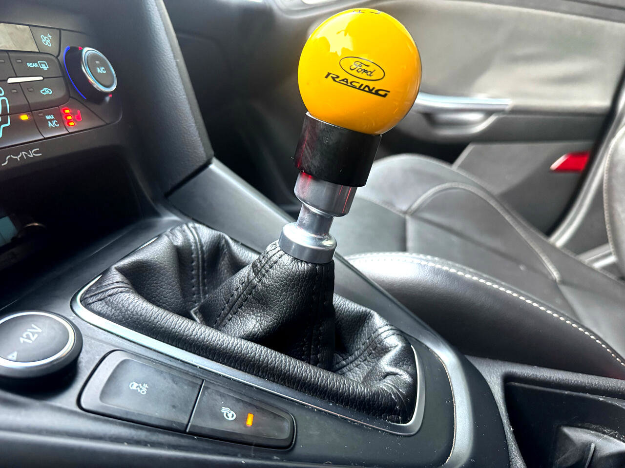 Used 2015 Ford Focus ST w/ Equipment Group 402A FWD image 22