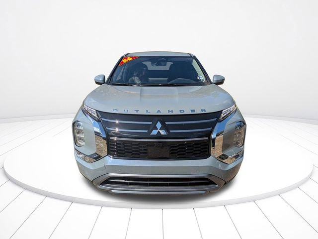 New 2026 Mitsubishi Outlander SE image 9